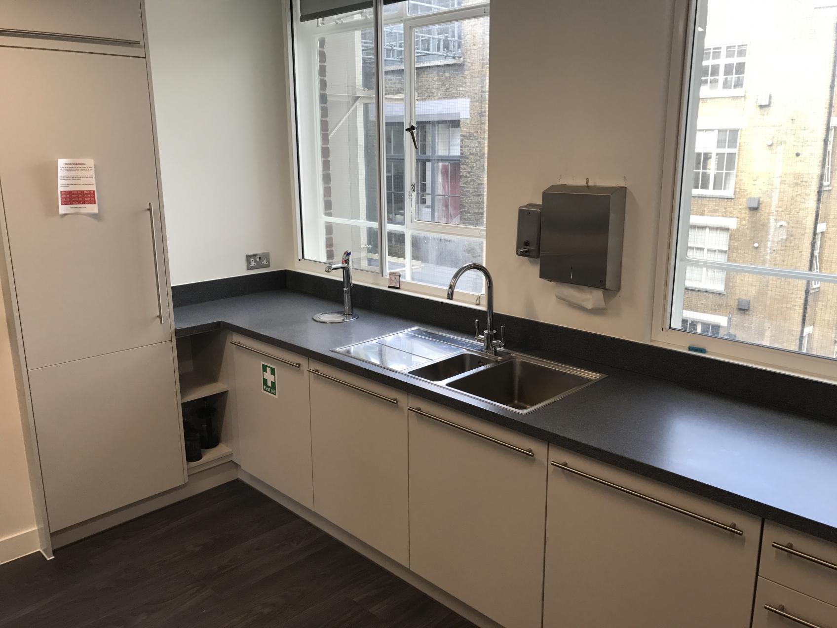 Corian Midnight office worktop Crafted by Design